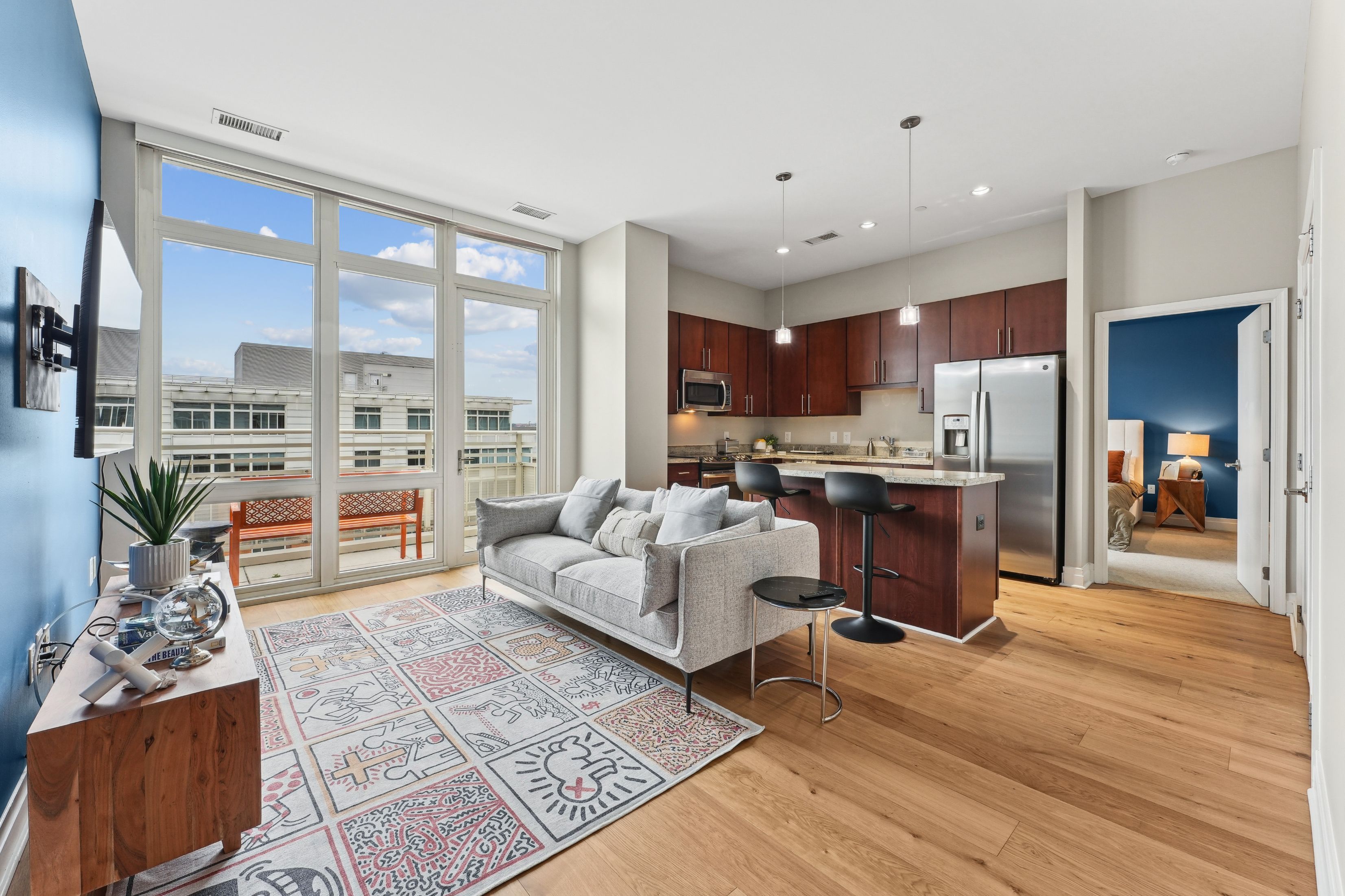 Residences on The Avenue | Luxury Apartments | Bozzuto